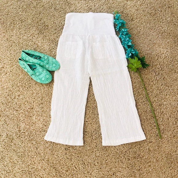 🌼3/$20🌼 Mimi Chica Beach Capris - Picture 3 of 8